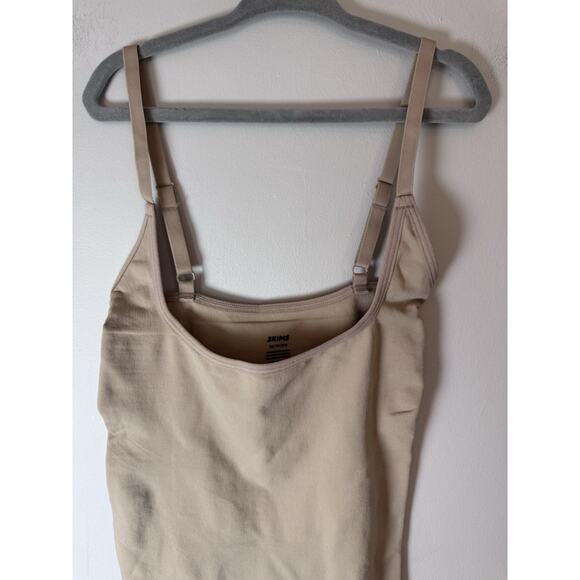 Skims Seamless Sculpt Open Bust Shortie Size XS Nude NEW $80 - Picture 10 of 12